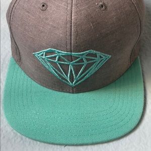 A brand new diamond hat 🧢